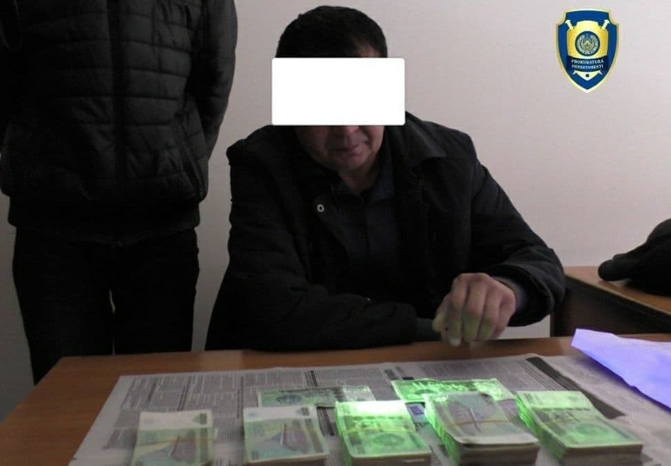 Nukusda avtomaktab o‘rgatuvchisi fuqaroga o‘qimasdan haydovchilik guvohnomasi olib bermoqchi bo‘ldi