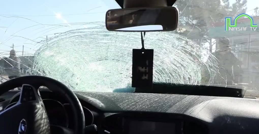 Qashqadaryoda qizil chiroqda harakatlangan haydovchi ikki kishini urib yubordi. Piyodalarning biri vafot etdi