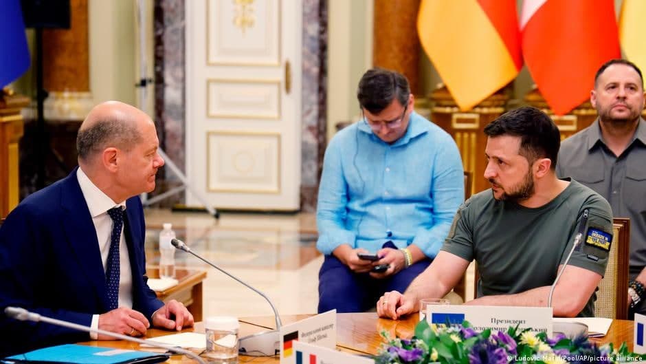 Shols Putin qo‘ygan shartlarda tinchlikka erishish mumkin emasligini aytdi