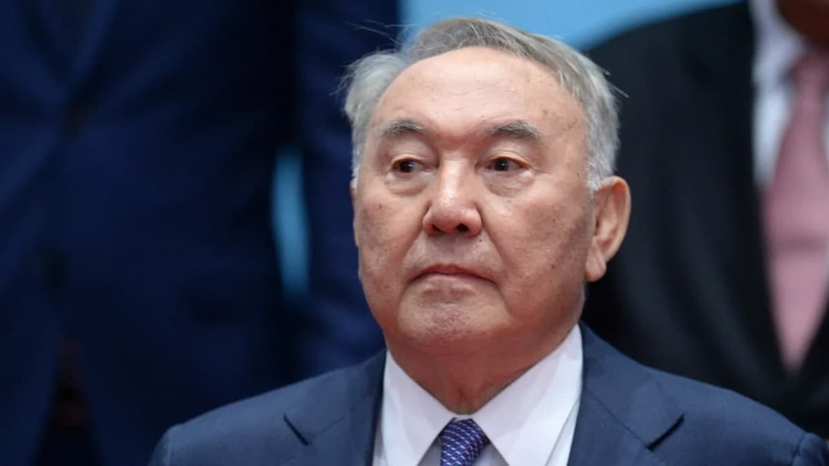 Парламент Казахстана лишил Назарбаева пожизненного председательства в Совбезе