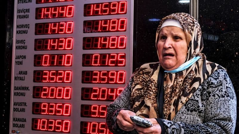 Turkiya: lira quladi, inflatsiya ko‘tarildi, biroq Erdo‘g‘an xotirjam. Mamlakat iqtisodiyotida nimalar bo‘lmoqda?