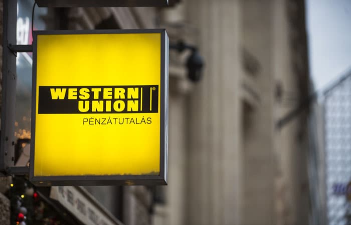 Apelsin temporarily suspends money transfers from Russia