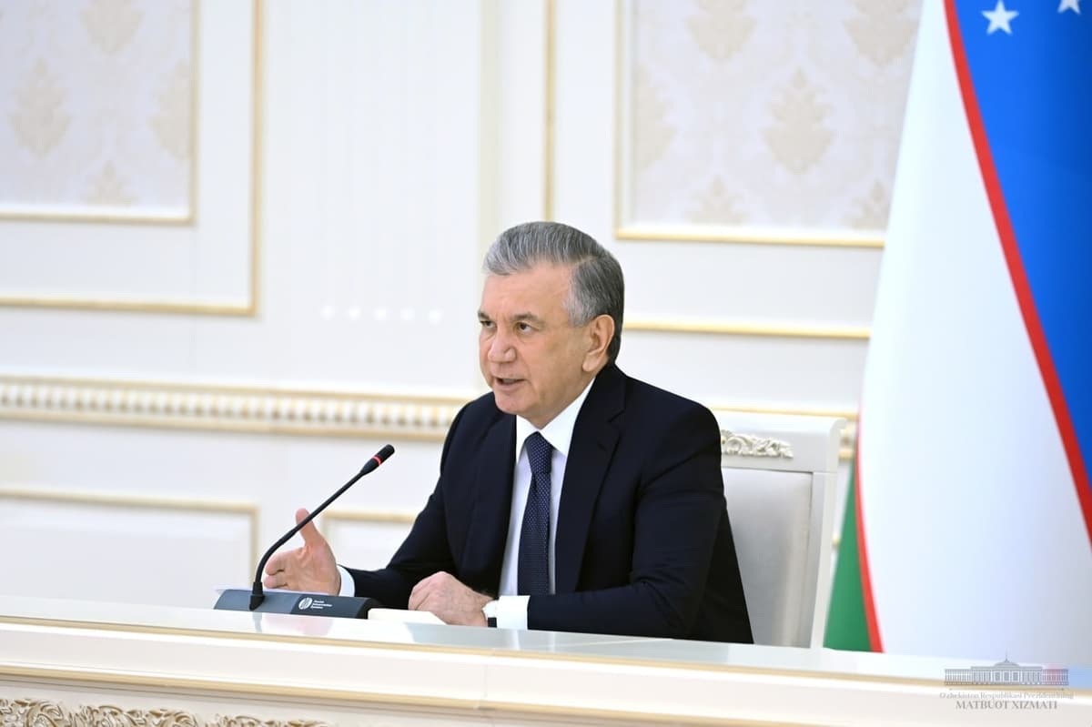 Шавкат Мирзиёев уволил трех чиновников