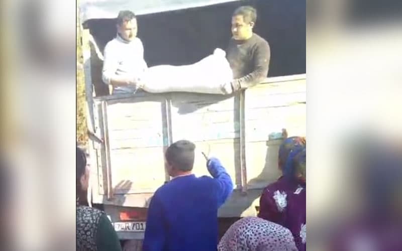 Qashqadaryoda aholi jon boshiga 2,4 kilogrammdan tarqatilgan arzon un uchun uzun navbat hosil bo‘ldi