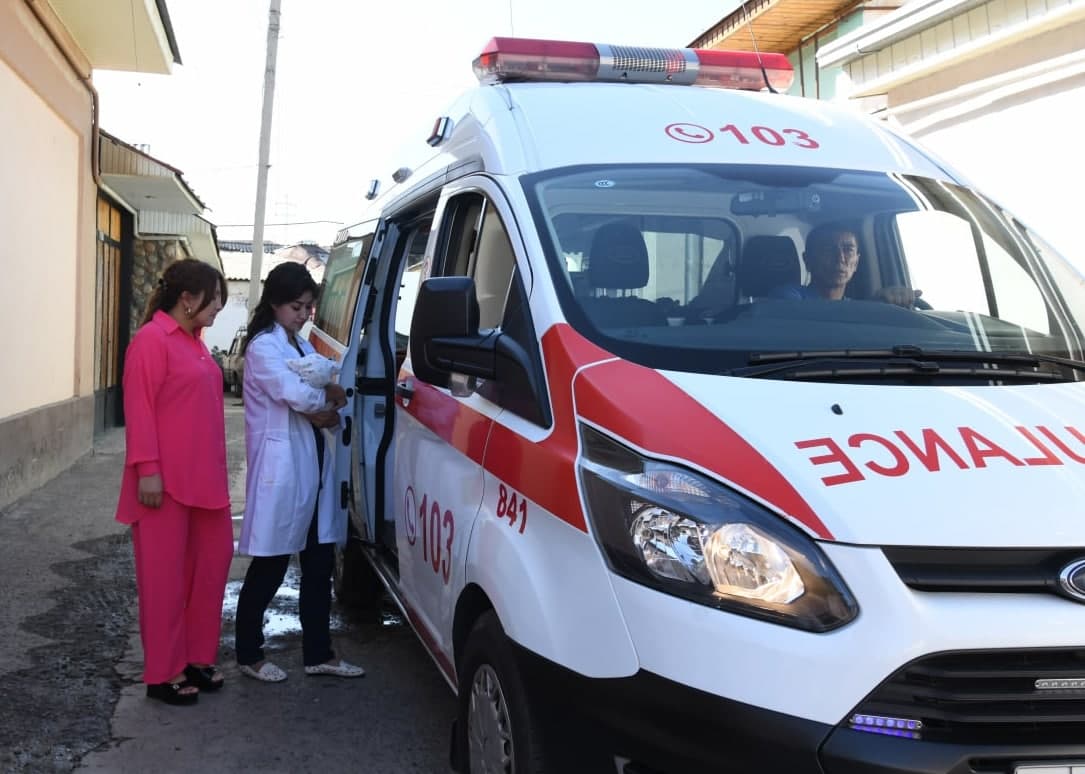 SSV: Toshkentda 6 oy ichida 3 nafar ona farzandini «Tez yordam» mashinasida dunyoga keltirgan