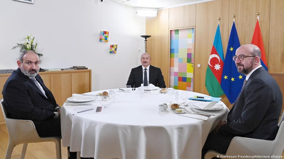 Yevropa kengashi Boku va Yerevan tinchlik shartnomasi tayyorlayotganini ma’lum qildi