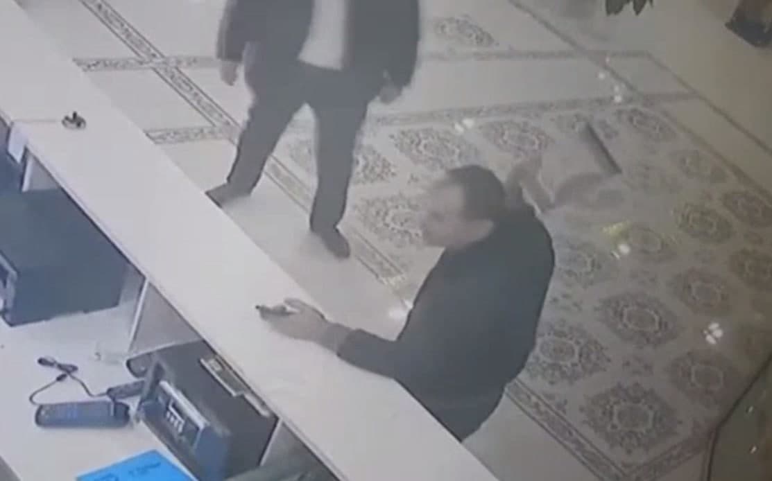 «Ўзбекчорванасл» агентлиги директори меҳмонхонада ўзини тута олмагани ортидан ишдан кетди