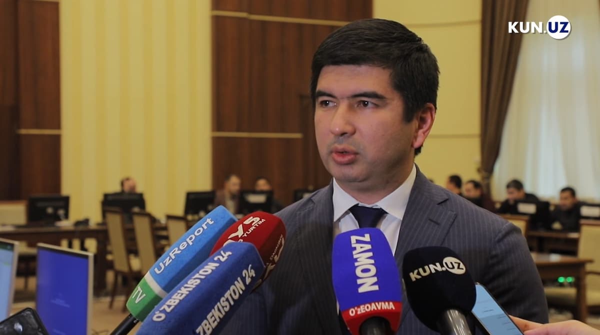 Азиз Воитов: «Принимаются меры по поиску новых коридоров для предпринимателей, облегчению валютных кредитов»