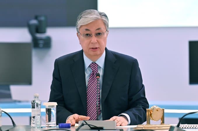 «Zamon o‘zgardi» - To‘qayev neft uchun Rossiyani chetlab o‘tadigan tranzit tashkil etishga topshiriq berdi