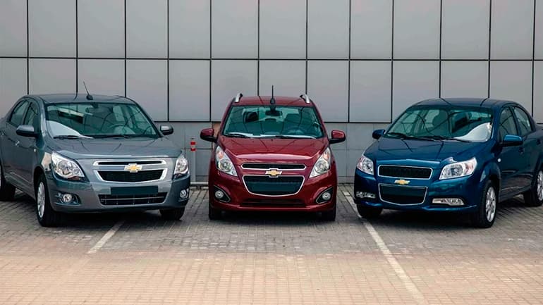 СМИ: Узбекистан прекращает поставки автомобилей GM в Россию