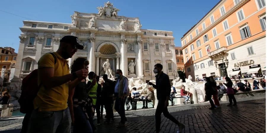 Italiyadagi dorixonalarda xaridorlarga "harakatlanish uchun bepul dori" berish boshlandi