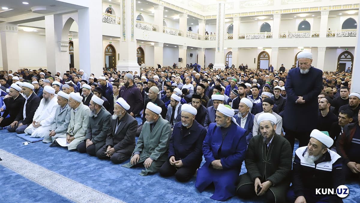 Foto: Andijondagi masjidlarda tarovih namozlari boshlandi