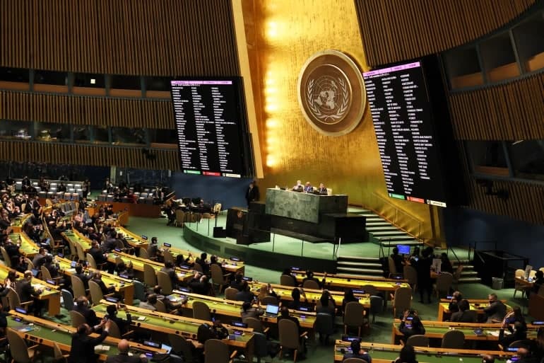 ООН приостановила членство России в совете по правам человека