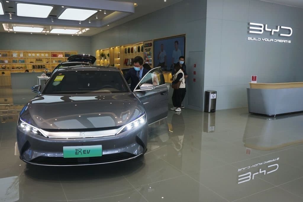 BYD обогнала Tesla и стала мировым лидером по продажам электрокаров