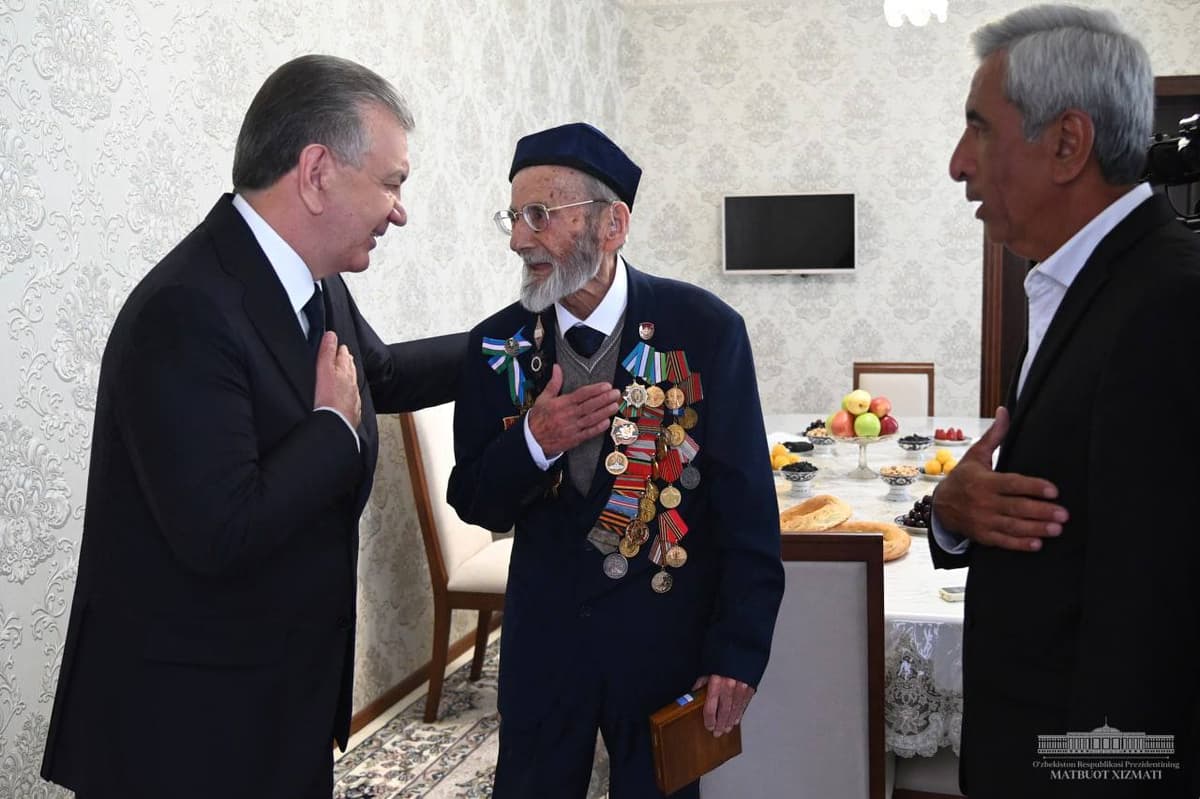 Шавкат Мирзиёев навестил участников Второй мировой войны