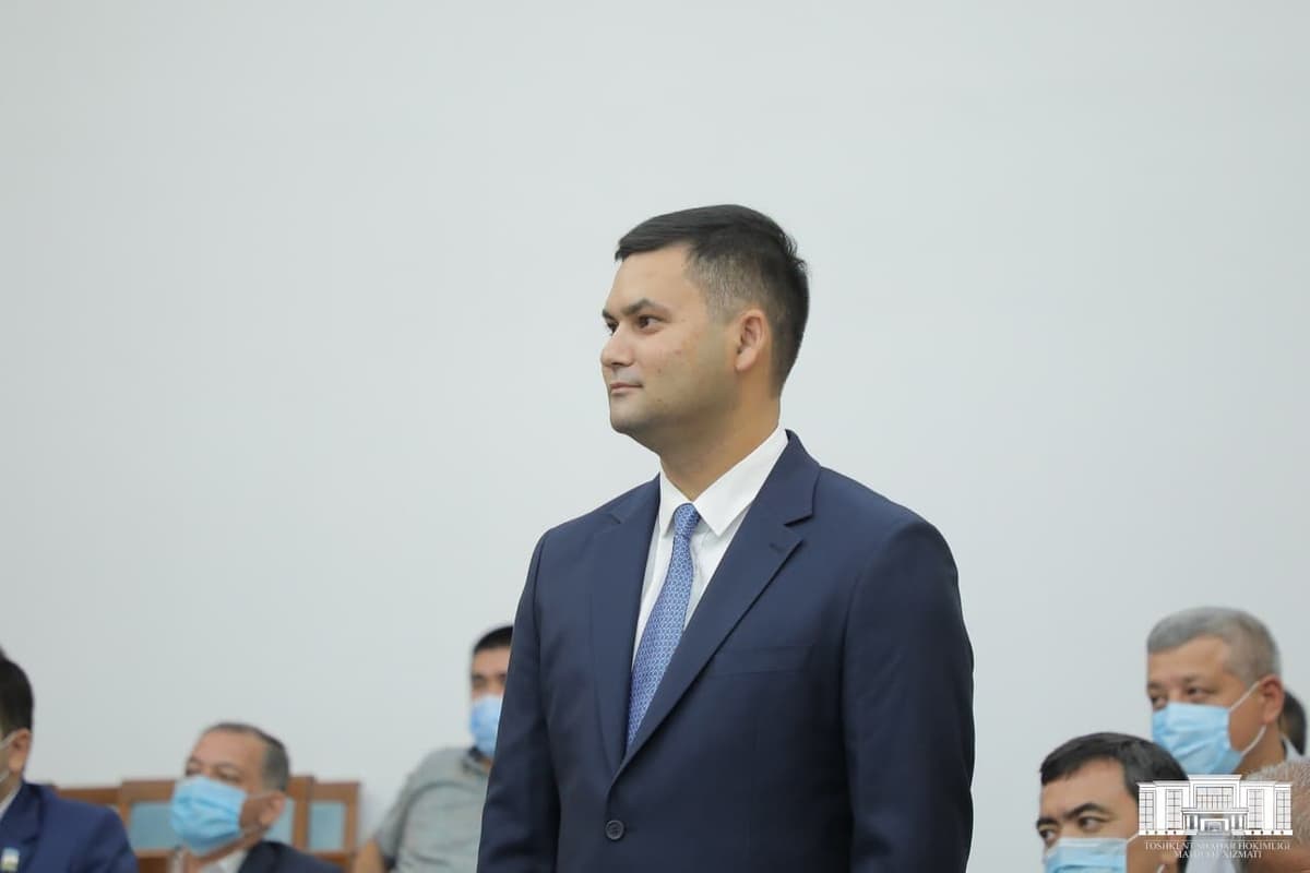 Sergeli tumani hokimi o‘ziga 35 mln so‘m ustama to‘lash haqidagi qarorga imzo chekdi. Shahar hokimligi qarorga izoh berdi