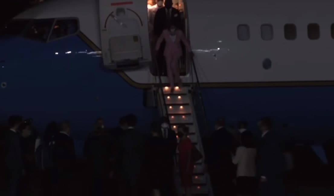 Спикер Палаты представителей Конгресса США прибыла на Тайвань