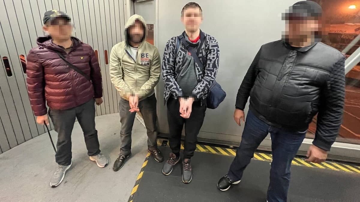 Из Польши экстрадированы в Узбекистан двое граждан, разыскиваемых за совершение преступлений