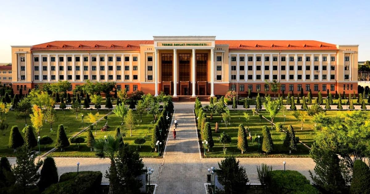 O‘zbekistonning janubiy hududi bo‘lgan Surxon diyoridagi nufuzli Termiz davlat universitetini shahar ichidagi shaharchaga qiyoslash mumkin