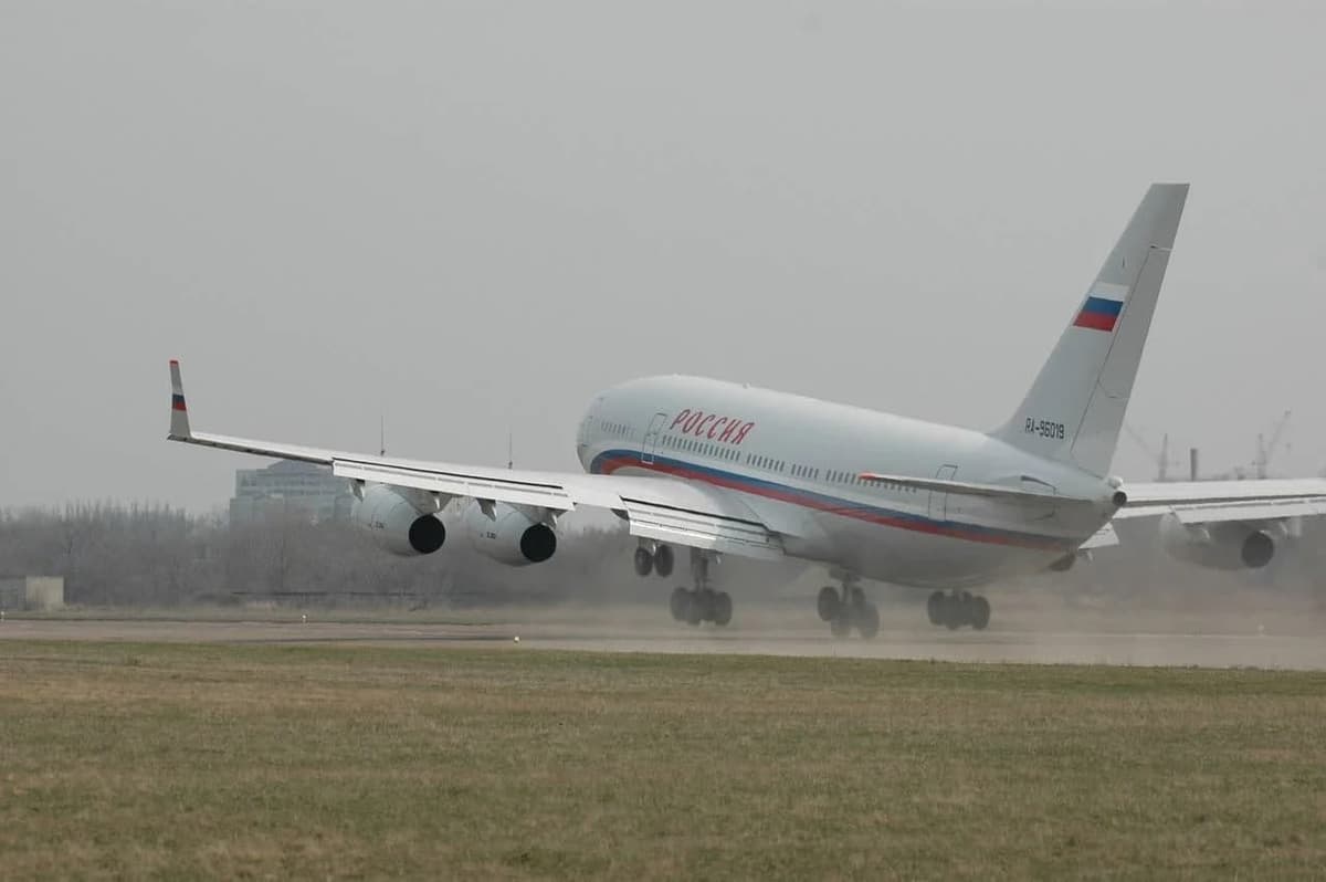 Rossiya hukumati samolyoti AQShga yo‘l oldi - OAV