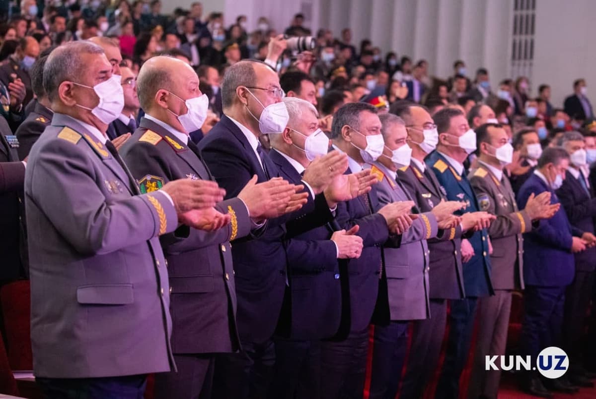 Qurolli Kuchlarning 30 yilligi - Vatan himoyachilari kuni bayram dasturidan fotogalereya
