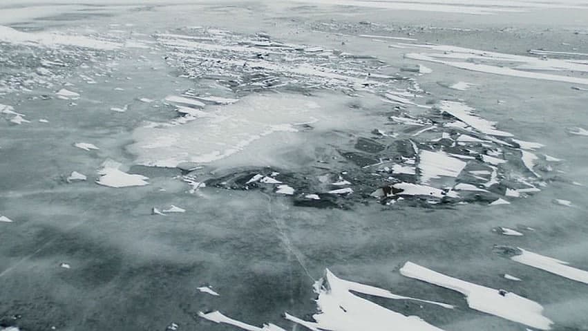Rossiyada o‘zbekistonlik ikki bola muzlagan ko‘lga cho‘kib ketdi