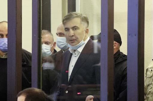 Саакашвили шифохонадан қамоқхонага қайтарилди