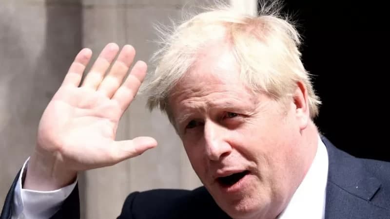 Boris Jonson poygadan chiqdi