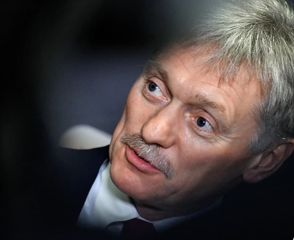 В Кремле прокомментировали решение суда в Гааге о выдаче ордера на арест Путина