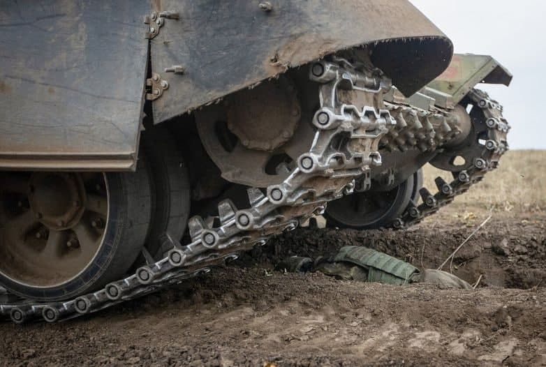 Belarusning Ukraina chegarasidagi aviabazasiga harbiy texnikalar ko‘chirildi