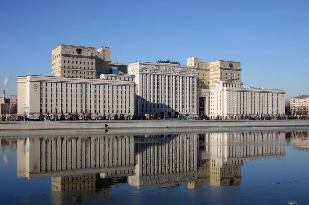 Rossiya Mudofaa vazirligi qator hududlarda dronlar urib tushirilganini ma’lum qildi