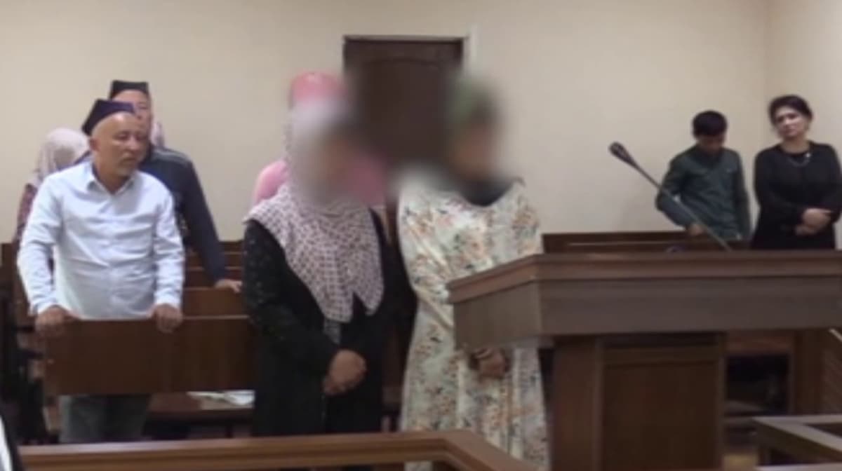 Namangan court sentences young girl to 2 years of house arrest for sharing banned religious materials