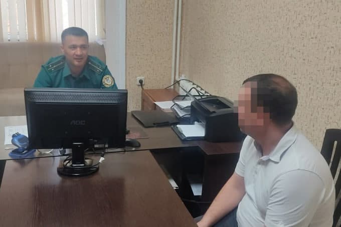 Tashkent court sentences a man who violated public order on board of plane to 15 days