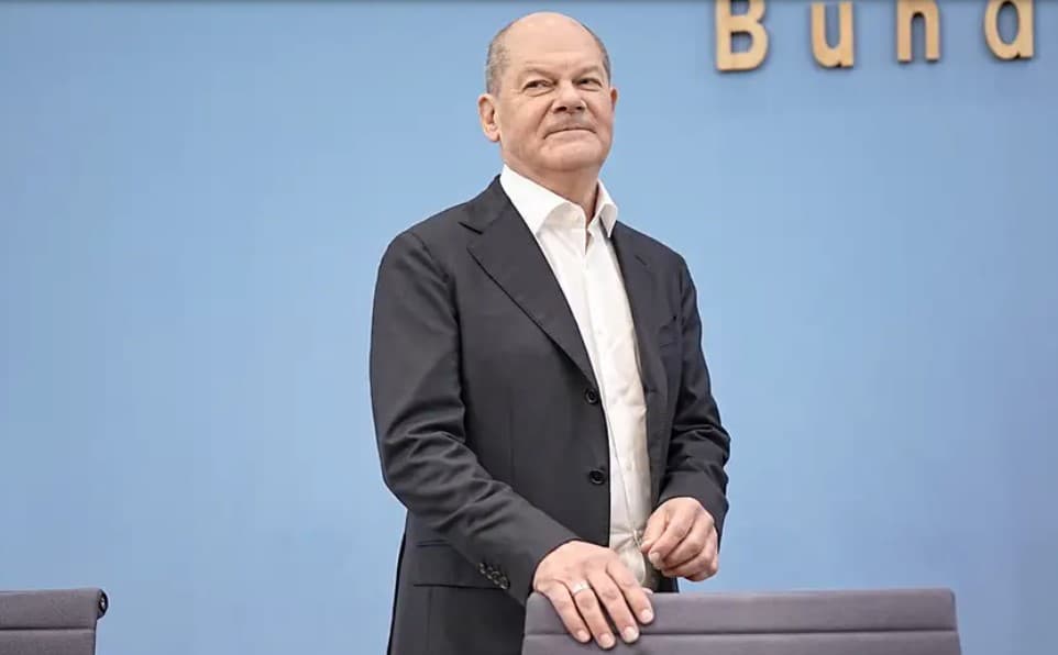 Shols: Germaniya urush fonida yalpi ichki mahsulotning 2 foizini mudofaaga sarflaydi