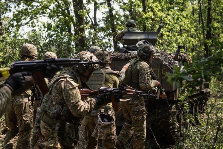 Ekspertlar Ukraina qarshi hujumida jiddiy muvaffaqiyatlar yo‘qligining yangi sabablarini sanashdi