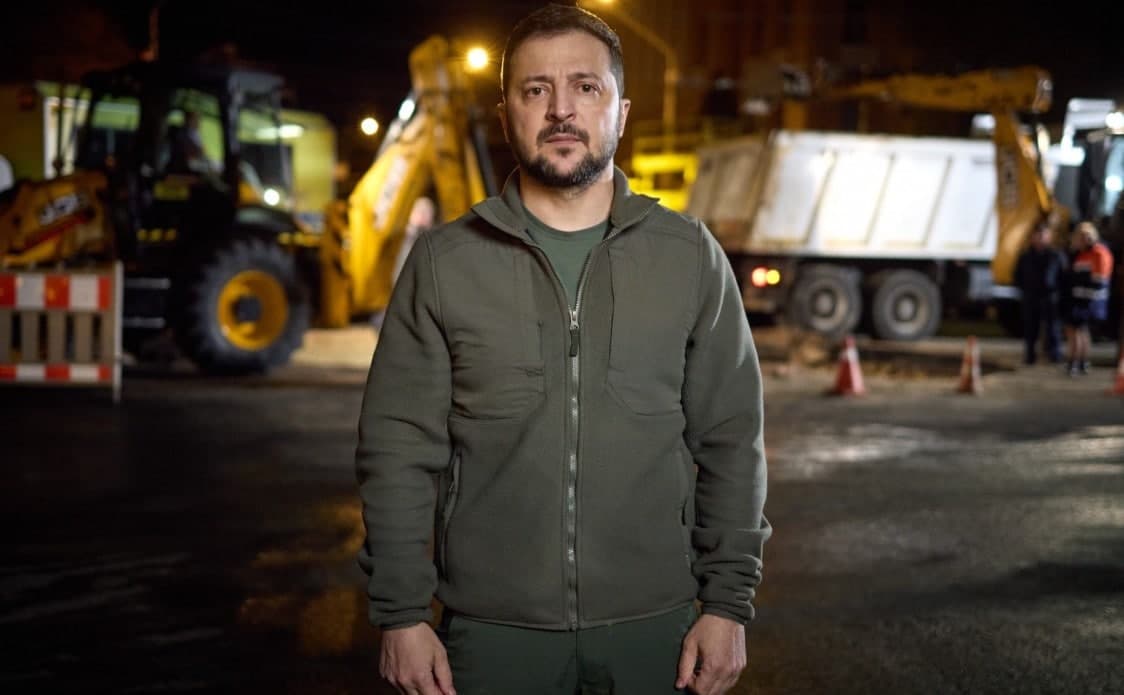 Zelenskiy: Xerson taşlab ketilgan minalar tufayli xavfliligiça qolmoqda