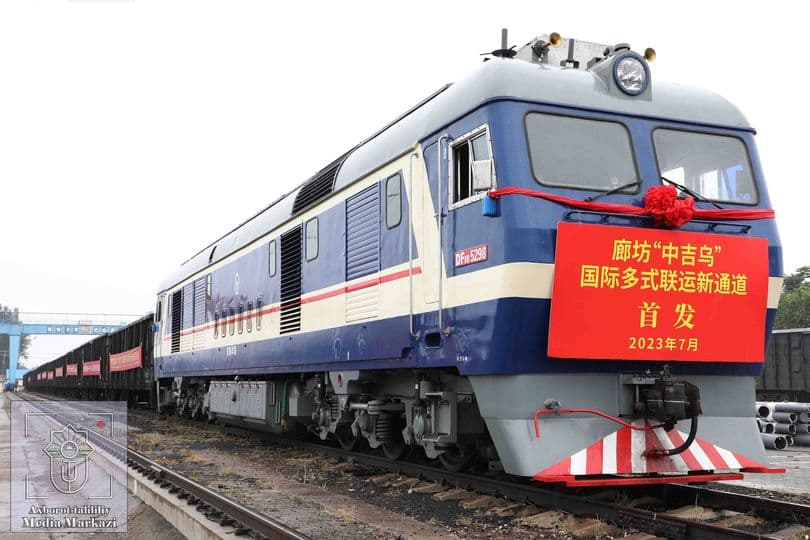 Container train departs from China to Uzbekistan on a new multimodal route