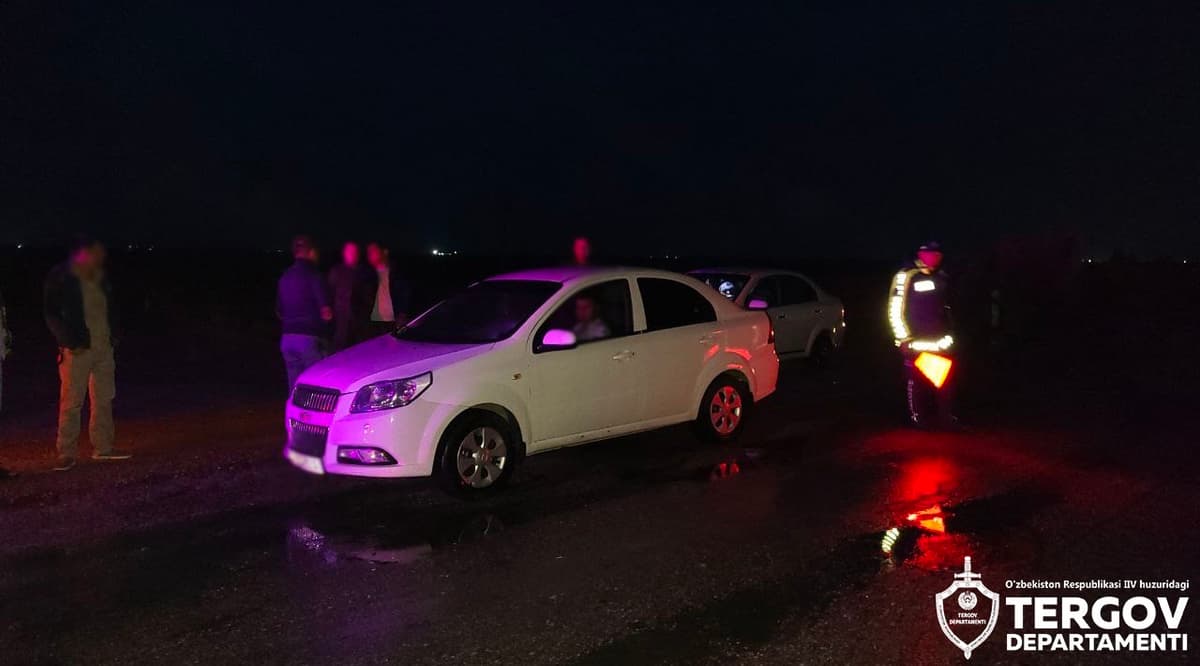 Navoiyda boşqa yölovçilarni kutişni istamagan mijoz maşinani olib qoçdi
