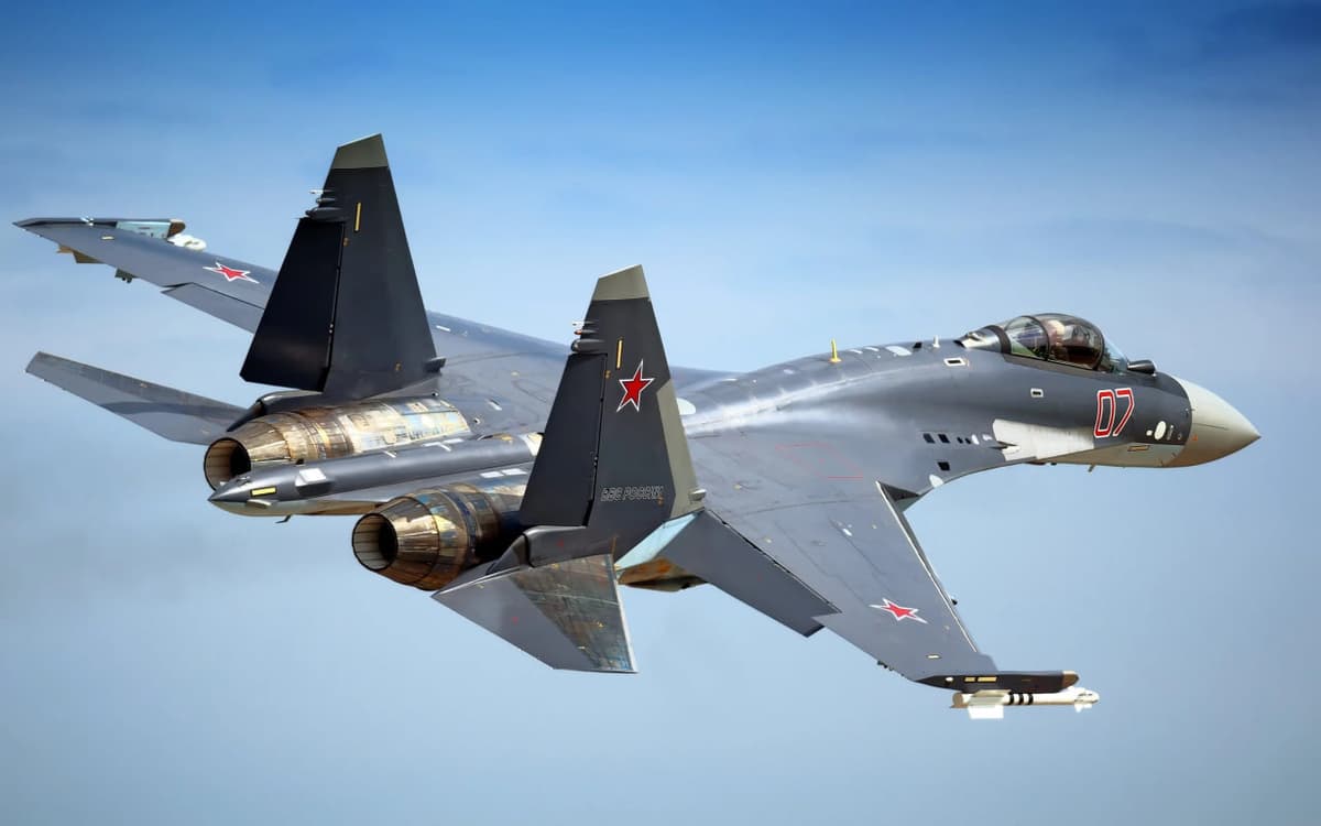 AQSh: Su-35 Suriyada Amerika razvedka samolyotini tutib oldi