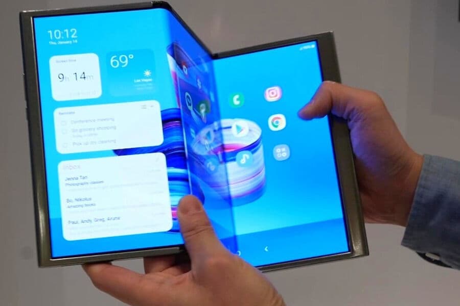 Samsung Z harfidek buklanadigan smartfonni taqdim qiladi