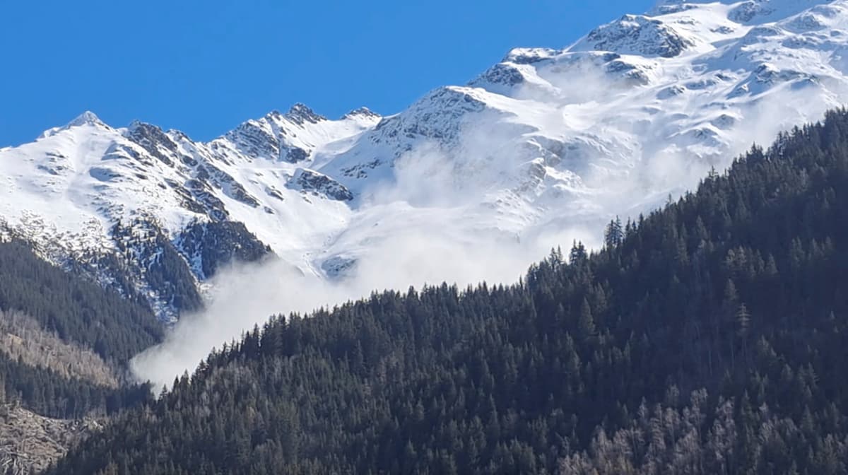 Fransiyaning Alp tog‘larida qor ko‘chkisi qurbonlarga sabab bo‘ldi