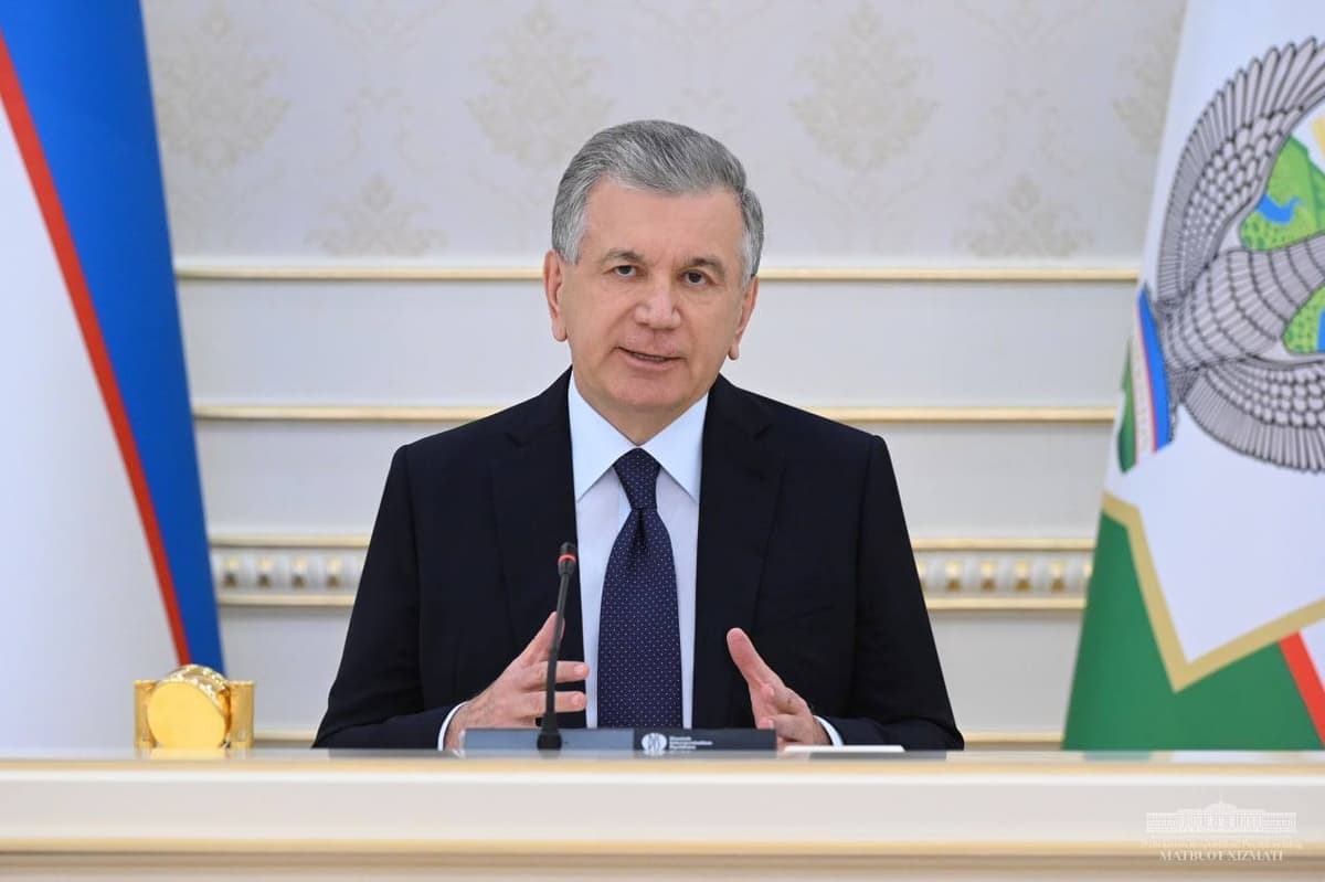 Президент поручил немедленно рассмотреть ситуацию с отключением газа от теплиц