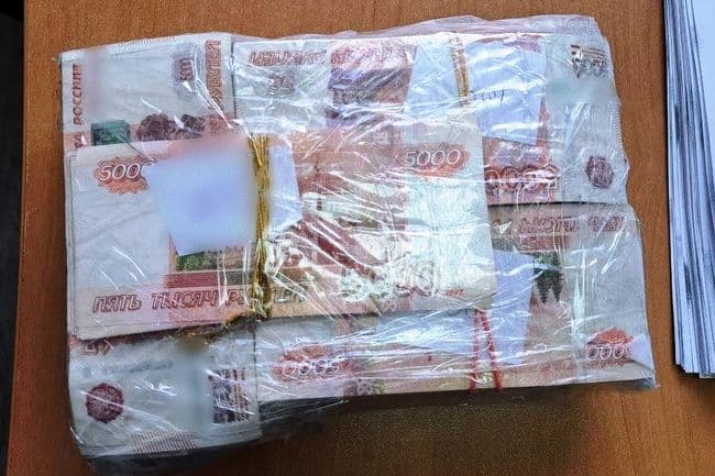Из России в Узбекистан пытались вывезти более 6 млн рублей наличными