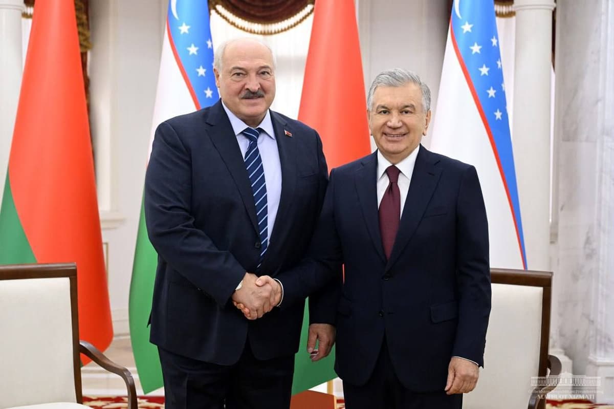 Mirziyoyev, Lukashenko discuss strengthening relations between Uzbekistan and Belarus