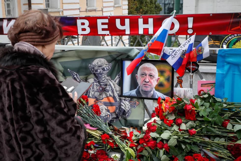 Пригожина похоронили на Пороховском кладбище Петербурга