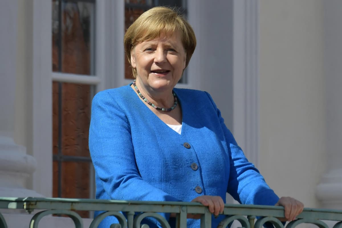 Merkel Germaniyaning oliy mukofoti bilan taqdirlanadi
