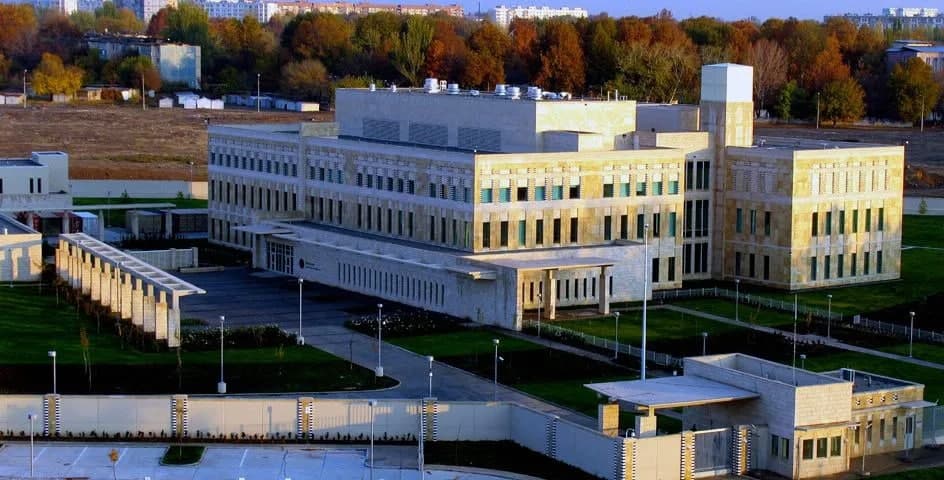 AQSh konsulligi grin-karta yutgan o‘zbekistonliklarning shikoyatlariga munosabat bildirdi