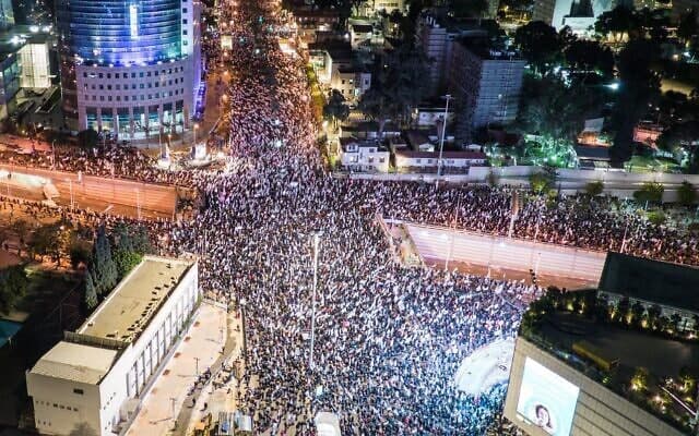 Isroilda yuz minglab odamlar sudlar islohotiga qarşi namoyişga çiqdi