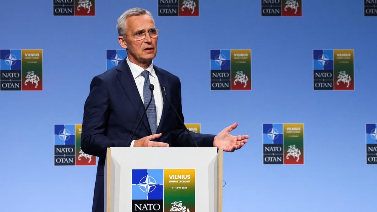 Украина получит возможность членства в НАТО после войны