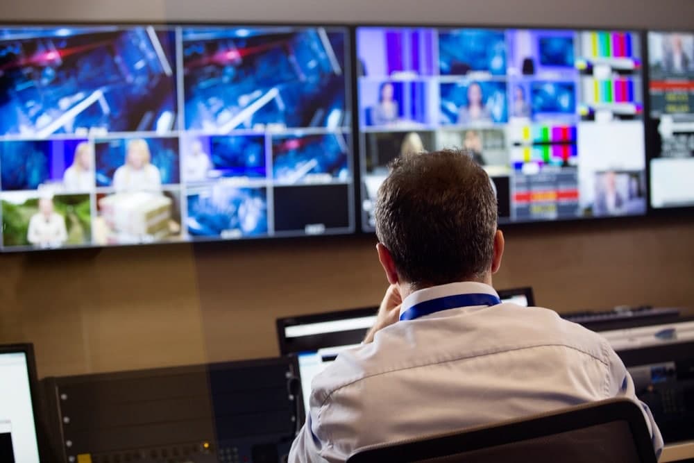Tadqiqot: Rossiyaliklar televideniyedagi propagandadan charchadi
